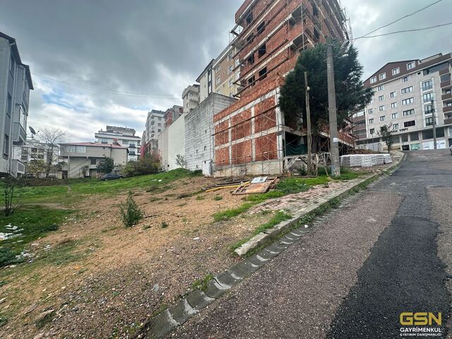 7-GSN GAYRİMENKULDEN MUHAMMER AKSOY DA 300M2 KİRALIK ARSA